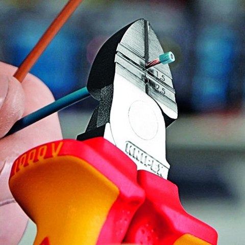 SZCZYPCE TNĄCE BOCZNE DO ŚCIĄGANIA IZOLACJI 160MM KNIPEX