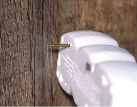 PRZEDŁUŻACZ Z WYŁĄCZNIKIEM 10M 5 GNIAZD UN