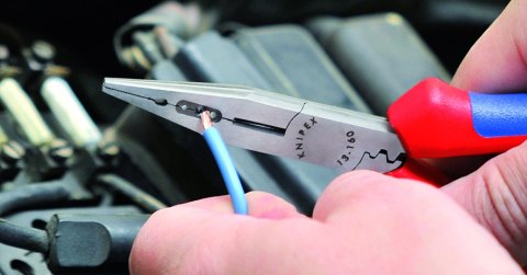 SZCZYPCE DLA ELEKTRYKÓW 4W1 160MM KNIPEX