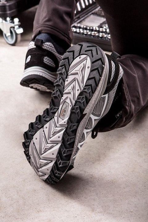 PÓŁBUTY ZAWODOWE O1, BEZ METALU, R41 NEO