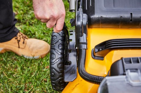 KOSIARKA DO TRAWY AKUMULATOROWA 48CM 2*18V 2*5.0*AH DEWALT