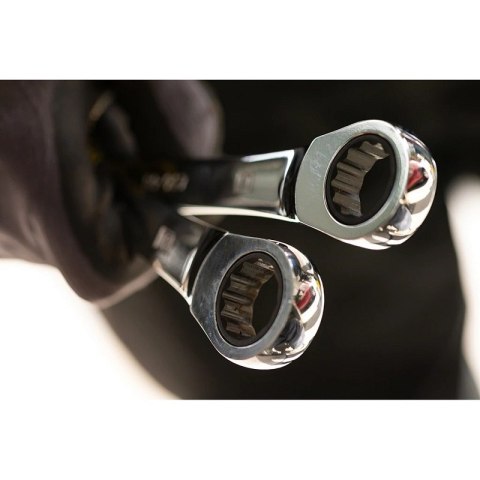 KLUCZ PŁASKO-OCZKOWY Z GRZECHOTKĄ 19 MM STANLEY