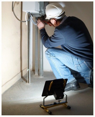 NAŚWIETLACZ LED SMD Z AKUMULATOREM 20W, 1800LM, LSR20A PARTNERSITE