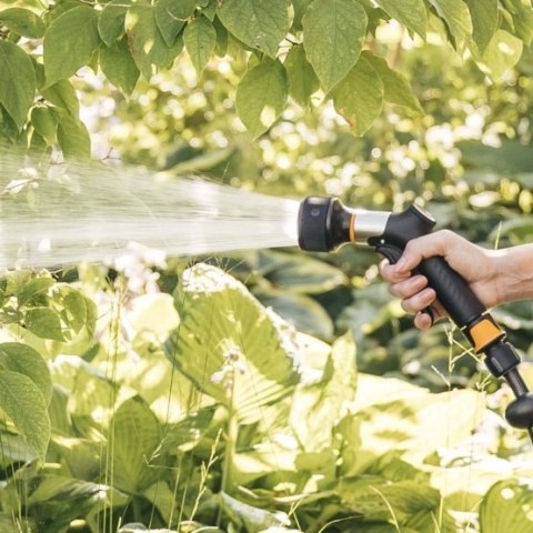 PISTOLET ZRASZAJĄCY 3-FUNKCYJNY FRONT CONTROL FISKARS