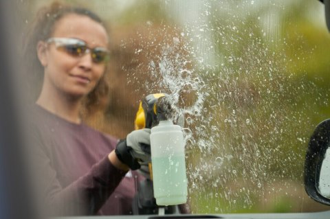 AKUMULATOROWA MYJKA CIŚNIENIOWA V20 18V 1*4.0AH STANLEY