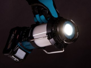 ODBIORNIK RADIOWY FM/BT Z LAMPĄ I LATARKĄ XGT MAKITA