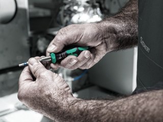 RĘKOJEŚĆ Z UCHWYTEM DO GROTÓW 838 RA S,FUNKCJA GRZECH. 1/4'' WERA