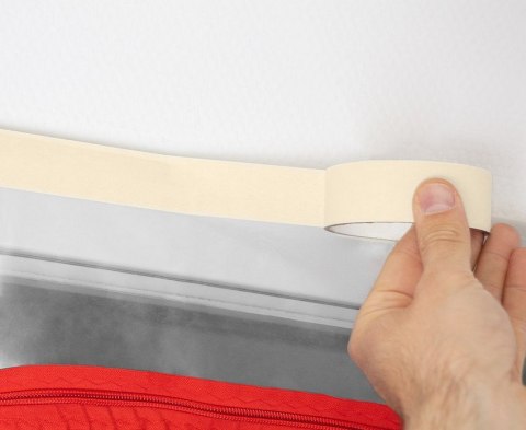 KURTYNA, OSŁONA PRZECIWPYŁOWA Z ZAMKIEM 'L' PE NEO