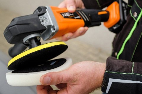 PAD POLERSKI 150*150*25MM GĄBKA ŚCIERNA NEO