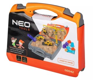 PLAC BUDOWY Z PIASKIEM KINETYCZNYM, ZABAWKA W WALIZCE NEO