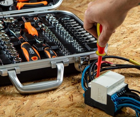 WALIZKA ELEKTRYKA 108 SZTUK NEO