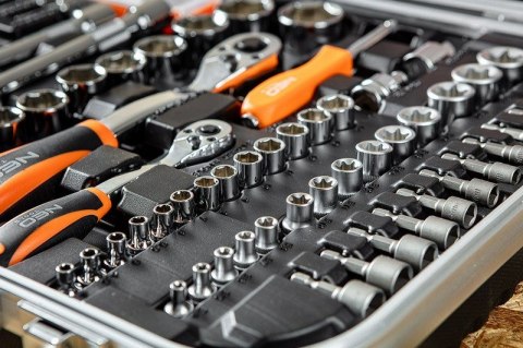 WALIZKA ELEKTRYKA 108 SZTUK NEO