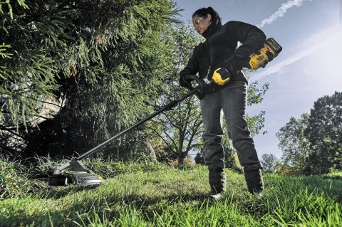 URZĄDZENIE WIELOF. OGRODOWE AKUM. SPLIT BOOM 54V 0AH DEWALT