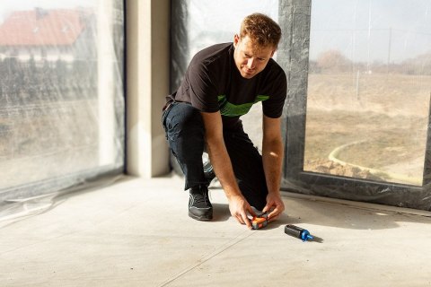 SZNUREK TRASERSKI 3:1 OBUDOWA PLASTIK+ KREDA NIEBIESKA NEO