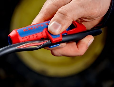 UNIWERSALNE NARZĘDZIE DO ŚCIĄGANIA IZOLACJI FOTOWOLTAIKA KNIPEX