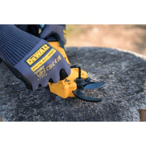 AKUMULATOROWY SEKATOR DO GAŁĘZI 18V XR 1*5AH DEWALT