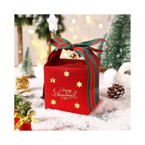 Pudełko PREZENTOWE ozdobne czerwone, MERRY CHRISTMAS z kokardą 10x10x10 cm OPO39