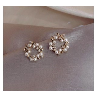 Kolczyki przy uchu delikatne wianiuszki z perełkami K1692