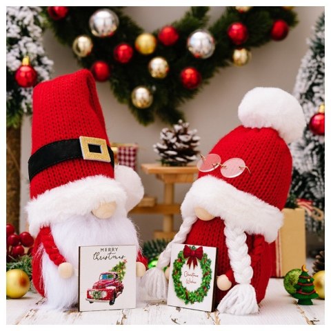 Krasnal Skrzat stojący czerwony w okularach Boże Narodzenie 24cm KSN167