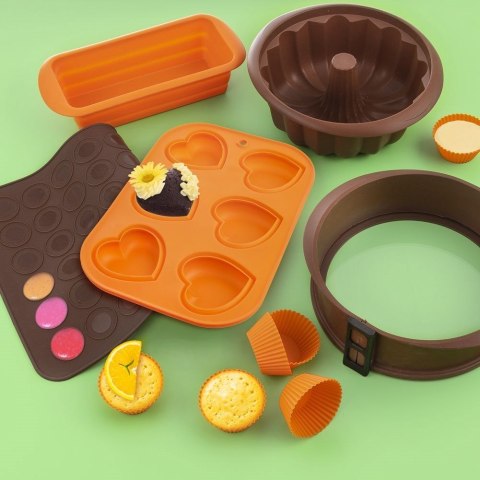 Forma do Pieczenia Babki z Kominem Silikonowa Nieprzywierająca ORION 26 cm