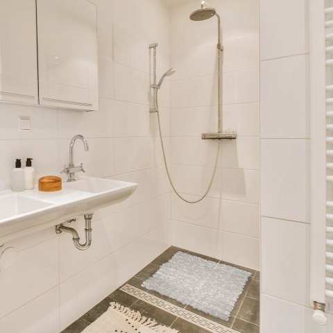 Mata Łazienkowa Antypoślizgowa do Prysznica 51 x 51 cm Przyssawki VILDE