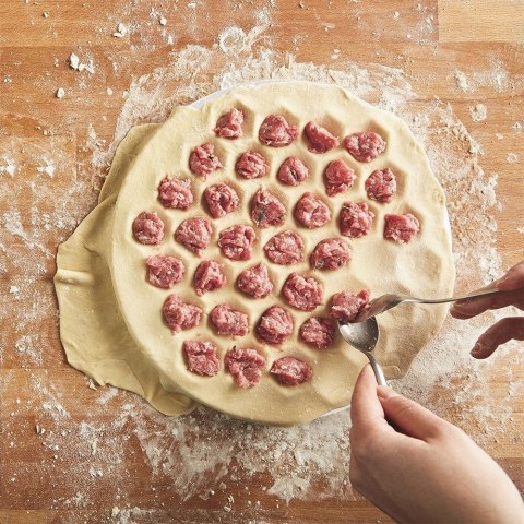 Pierożnica do Uszek Mini Pierogów 24 cm VILDE z Formą na 37 sztuk