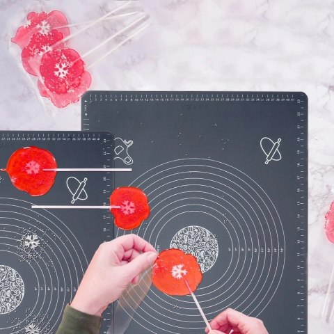 Stolnica Silikonowa Mata do Pieczenia Antypoślizgowa 64 x 45 cm VILDE