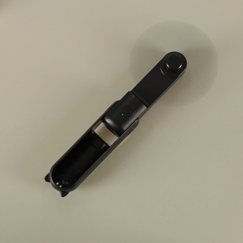 Wiatrak biurkowy wentylator mini ręczny składany wiatraczek przenośny USB czarny Kik Sp. z o. o. Sp. k.